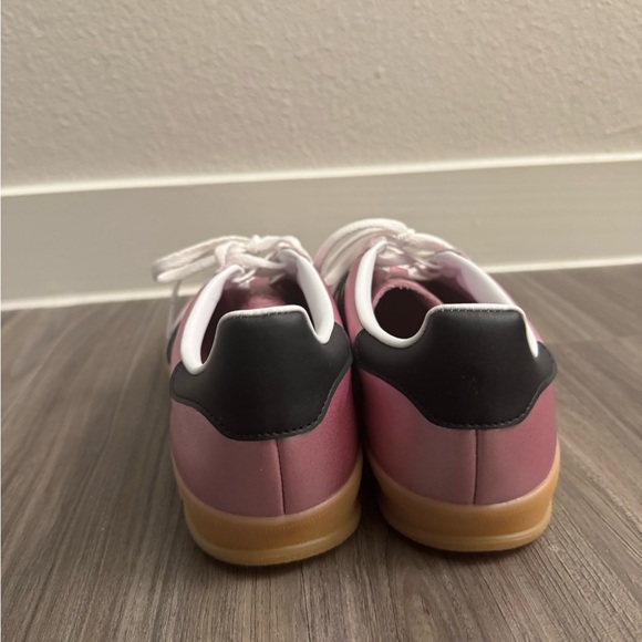 Adidas Women's Purplish pink metallic and Black Sneakers - Picture 5 of 7